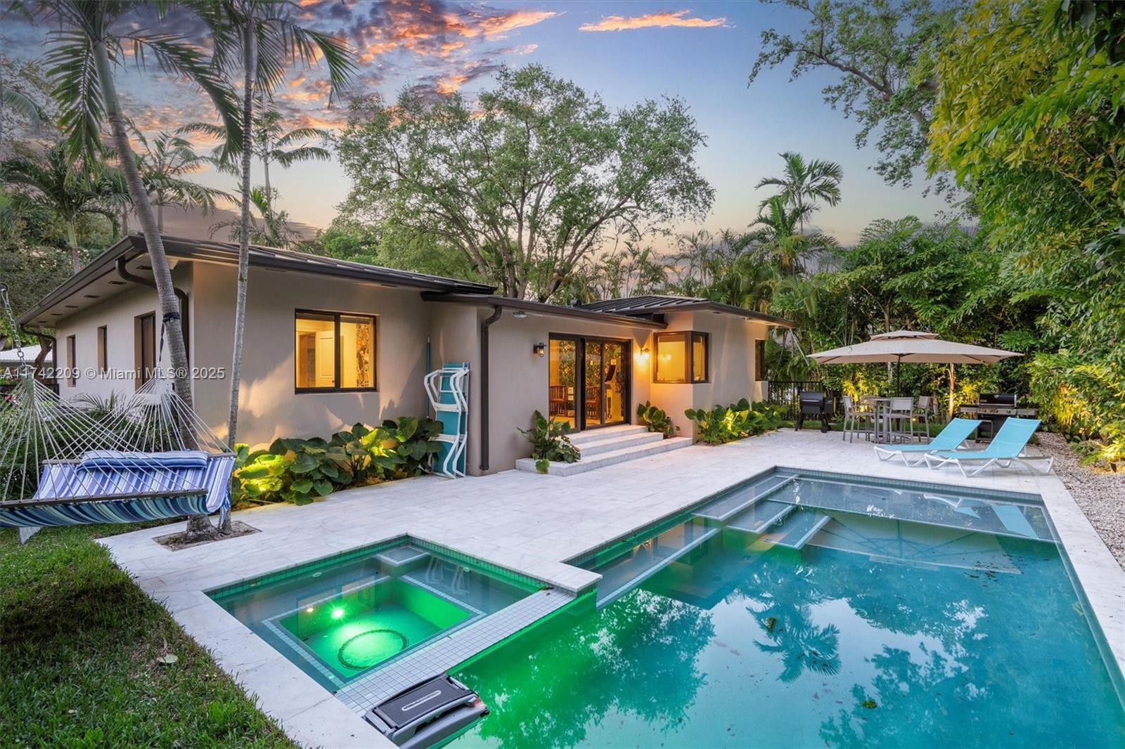 Picture of 9377 NE 9Th Pl, Miami Shores, FL 33138