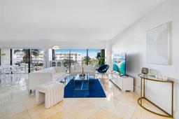 Picture of 1800 NE 114Th St # 511, Miami, FL 33181