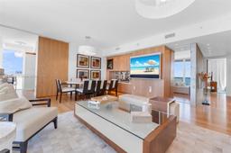 Picture of 19400 Turnberry Way # 2011, Aventura, FL 33180