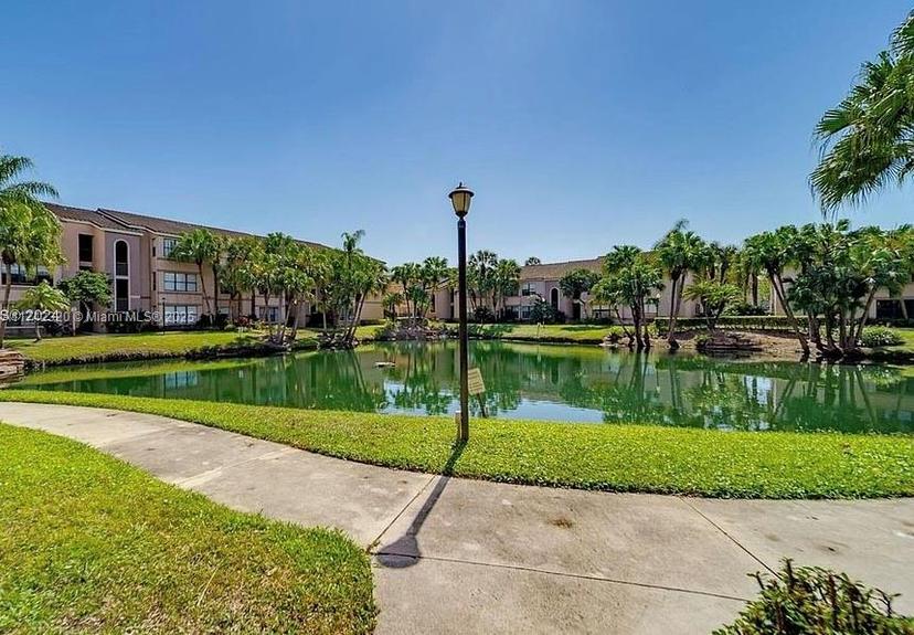 Picture of 2826 S University Dr # 3102, Davie FL 33328