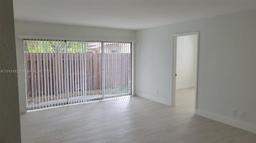 Picture of 7403 W Sunrise Blvd # A1, Plantation, FL 33313