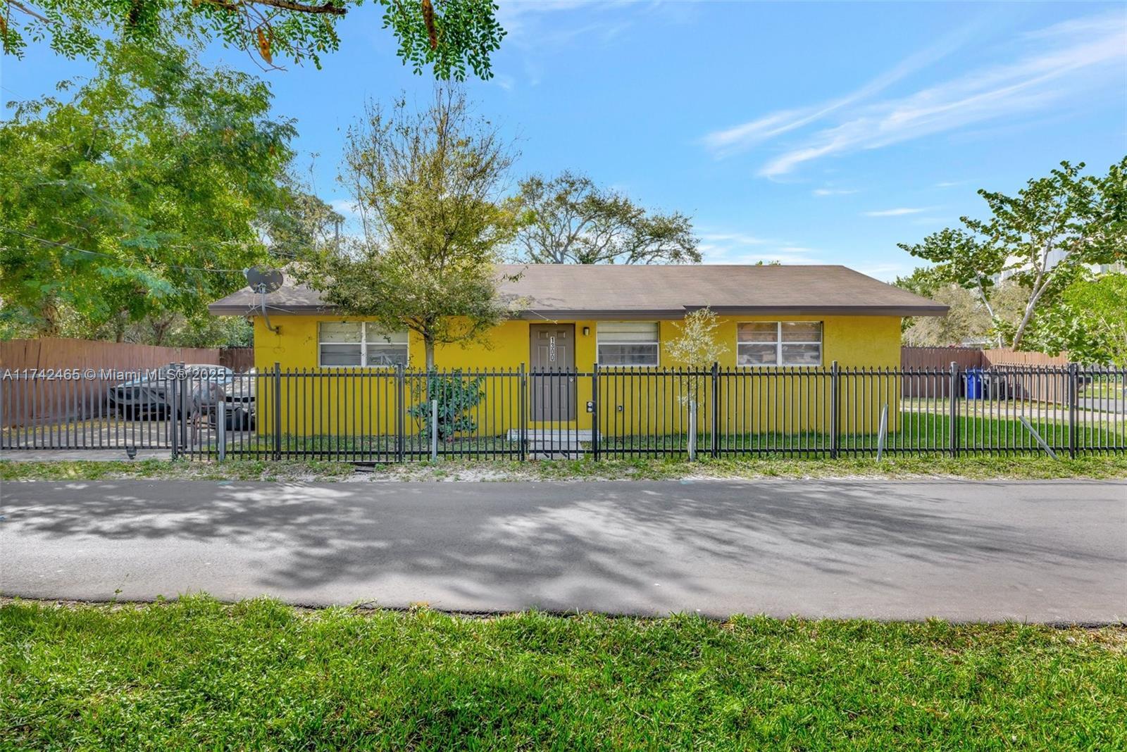 Picture of 1300 NW 7Th Pl, Fort Lauderdale, FL 33311