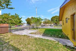 Picture of 1300 NW 7Th Pl, Fort Lauderdale, FL 33311