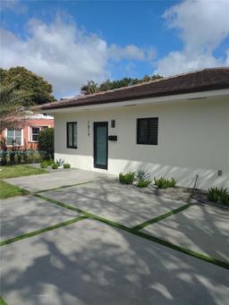 Picture of 1819 NE 182Nd St, North Miami Beach, FL 33162