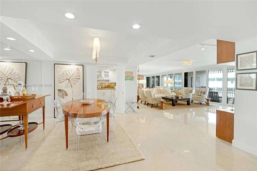 Picture of 3 Grove Isle Dr # C507, Miami FL 33133