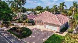 Picture of 5517 Bayview Dr, Fort Lauderdale, FL 33308