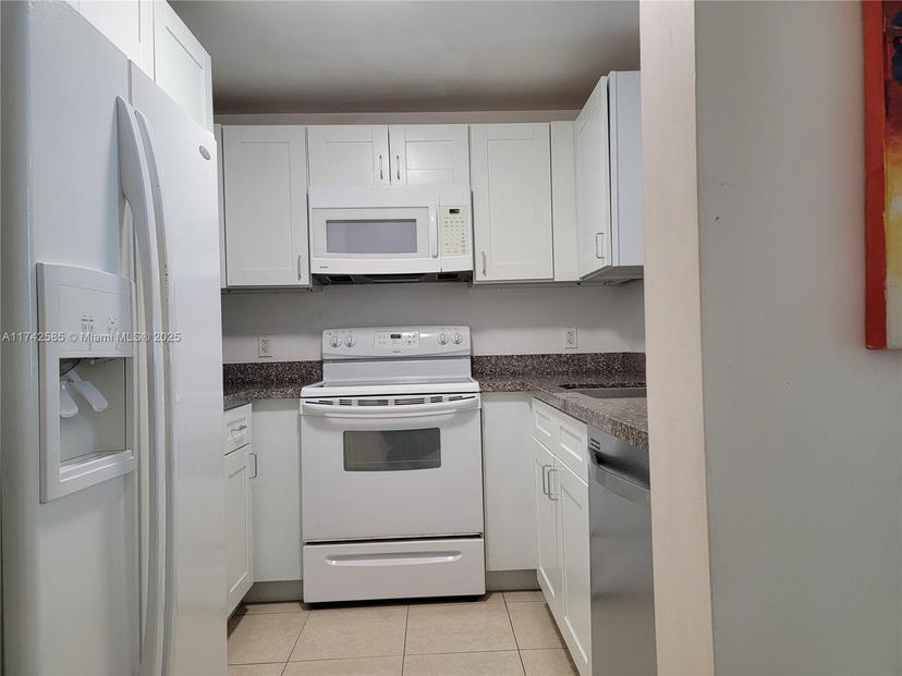 Picture of 185 SE 14Th Ter # 1101, Miami FL 33131