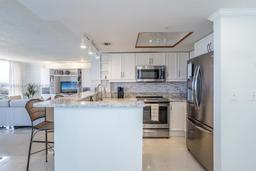 Picture of 2951 S Bayshore Dr, Miami, FL 33133