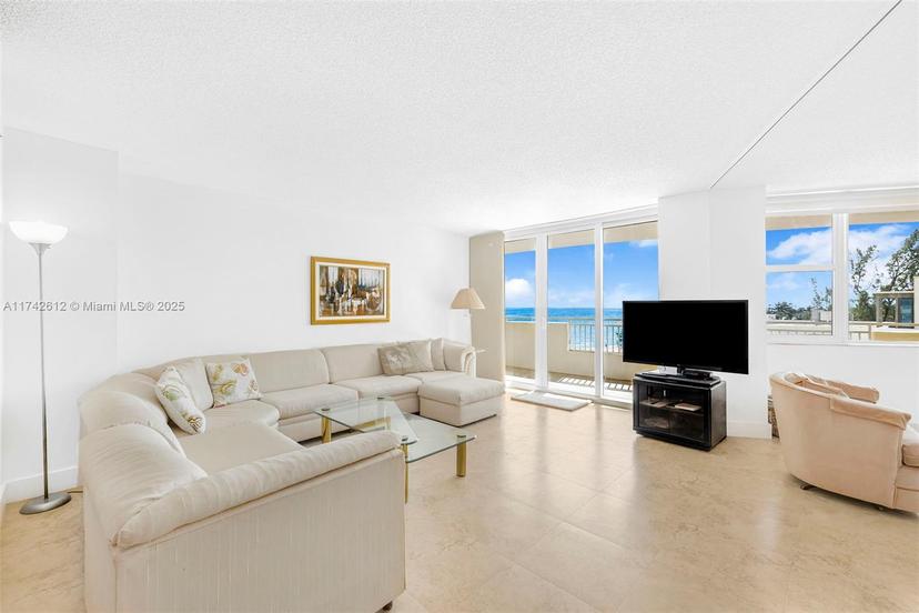 Picture of 3180 S Ocean Dr # 511, Hallandale Beach FL 33009