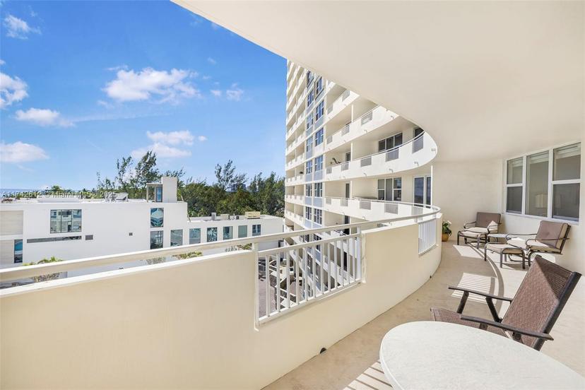 Picture of 3180 S Ocean Dr # 511, Hallandale Beach FL 33009