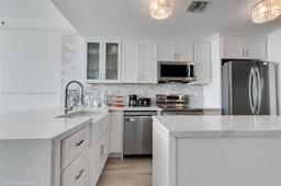 Picture of 6580 Indian Creek Dr # 304, Miami Beach, FL 33141
