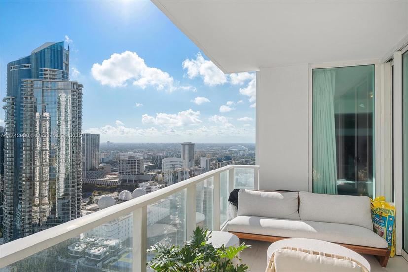 Picture of 1040 Biscayne Blvd # 3908, Miami FL 33132