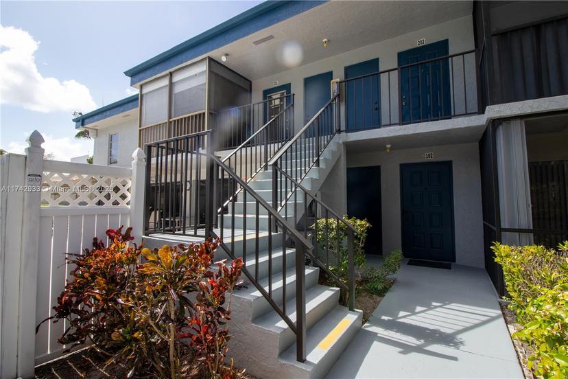 Picture of 7511 S Oriole Blvd # 201, Delray Beach FL 33446