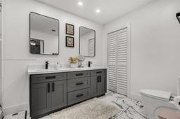 Picture of 16416 SW 95Th St, Miami, FL 33196