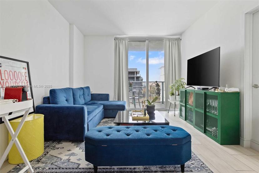 Picture of 1600 SW 1St Ave # 704, Miami FL 33129