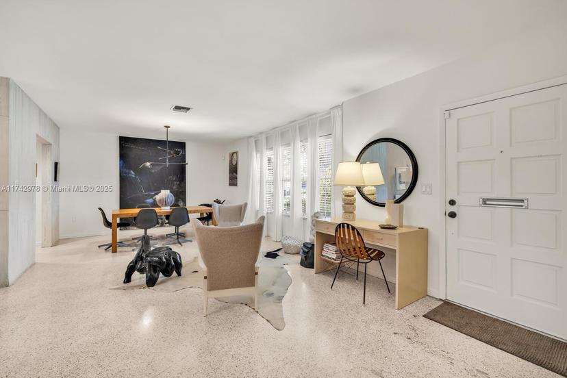 Picture of 700 NE 155Th St, Miami FL 33162