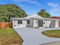 Picture of 221 NE 4Th St, Hallandale Beach, FL 33009