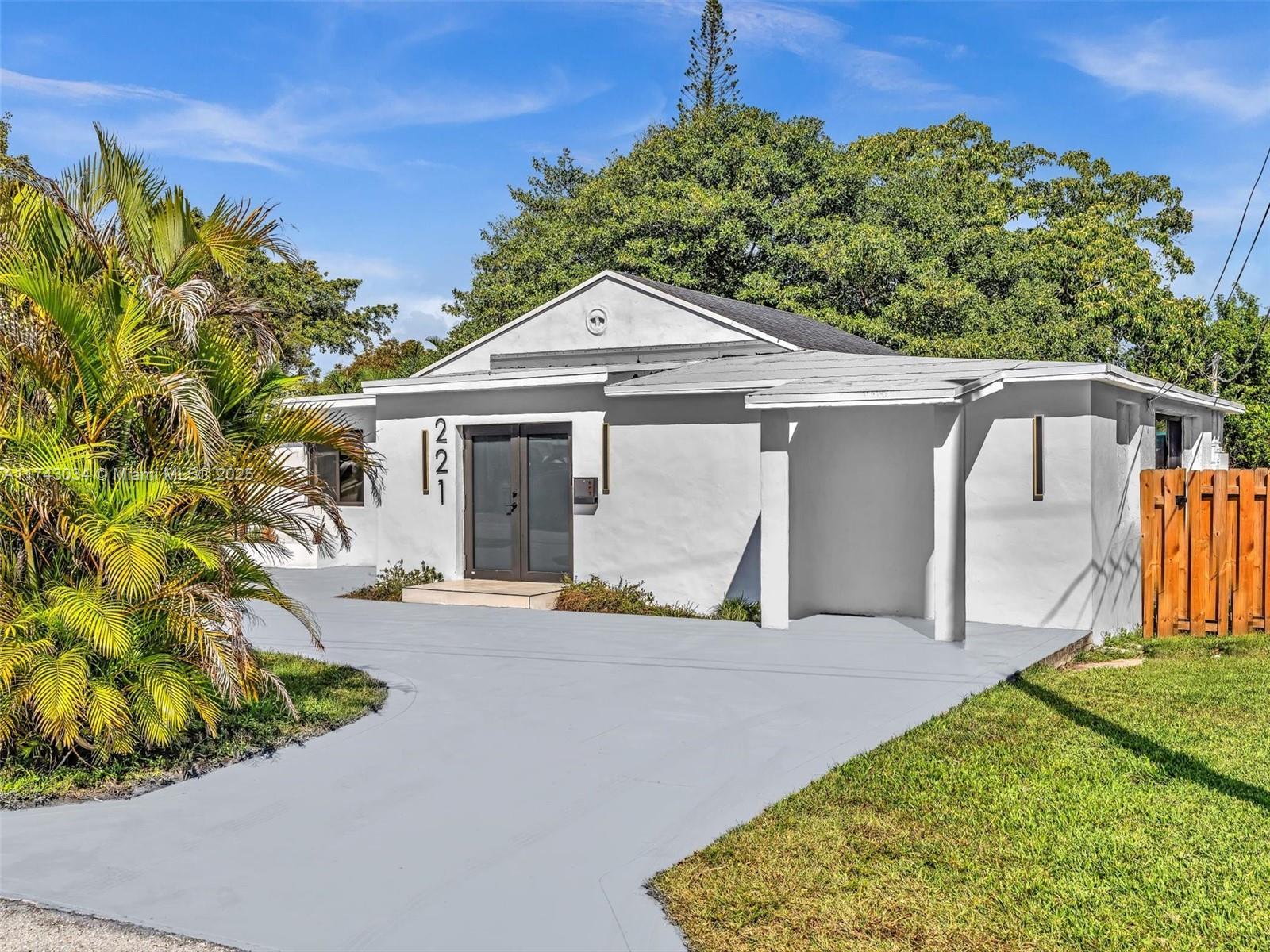 Picture of 221 NE 4Th St, Hallandale Beach, FL 33009