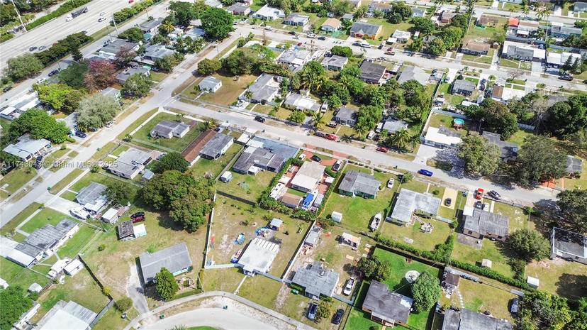 Picture of 16450 NW 19Th Ct, Miami Gardens FL 33054