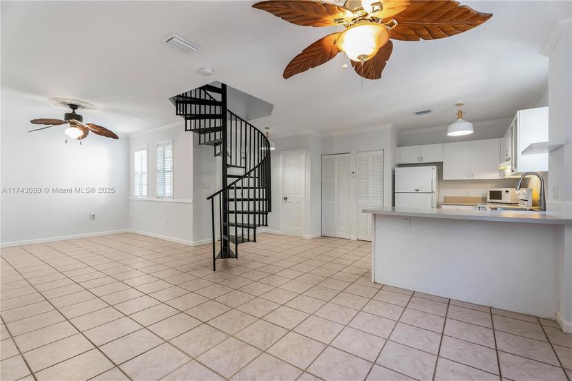 Picture of 2850 Coconut Ave # 14, Miami FL 33133