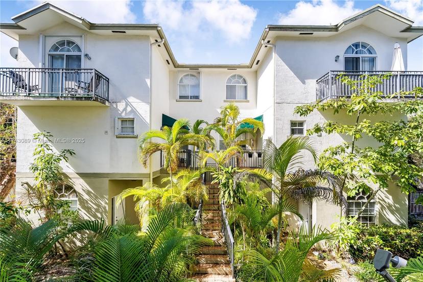 Picture of 2850 Coconut Ave # 14, Miami FL 33133