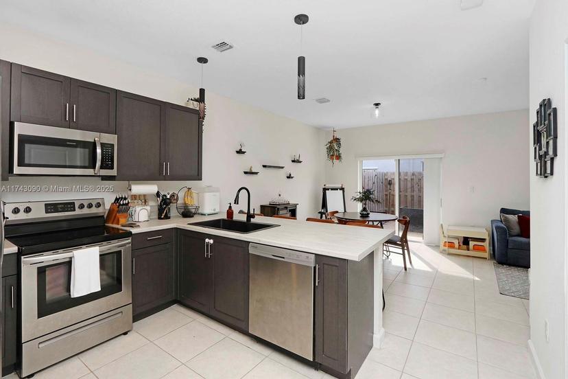 Picture of 2676 SE 13Th St # 2676, Homestead FL 33035