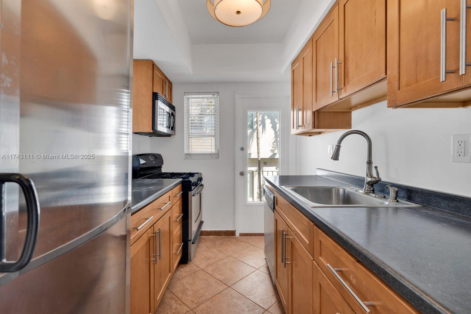 Picture of 1021 Michigan Ave # 7, Miami Beach, FL 33139