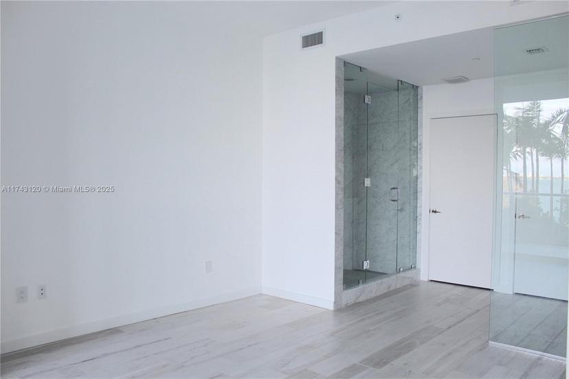 Picture of 480 Ne 31 # 604, Miami FL 33137