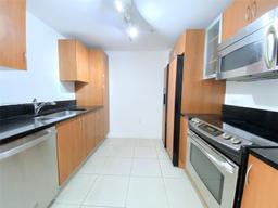 Picture of 18800 NE 29Th Ave # 1027, Aventura, FL 33180
