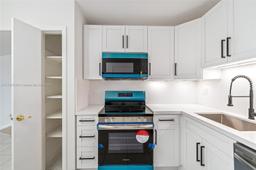 Picture of 4851 NW 21St St # 512, Lauderhill, FL 33313