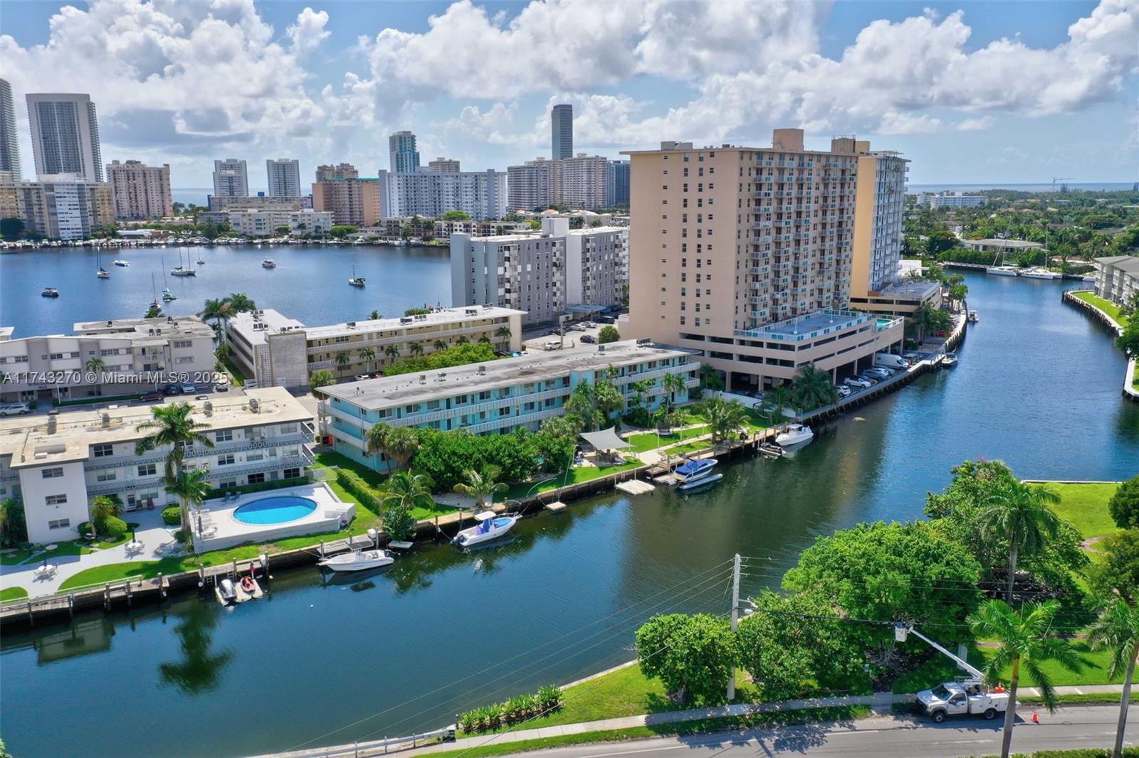 Picture of 270 Layne Blvd # 106, Hallandale Beach, FL 33009