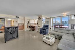 Picture of 301 174Th St # 614, Sunny Isles Beach, FL 33160