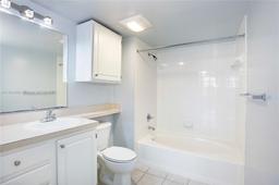 Picture of 2665 SW 37Th Ave # 610, Miami, FL 33133