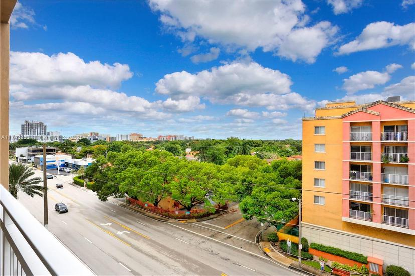 Picture of 2665 SW 37Th Ave # 610, Miami FL 33133