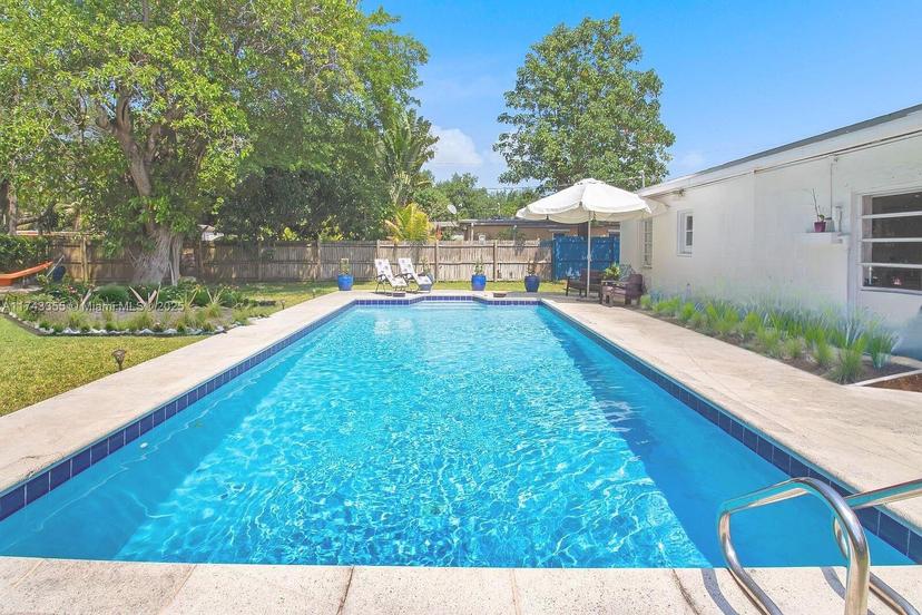 Picture of 827 NE 140Th St, North Miami FL 33161