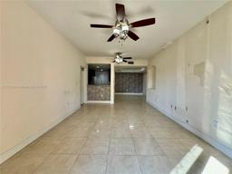 Picture of 6540 NW 114Th Ave # 1402, Doral, FL 33178