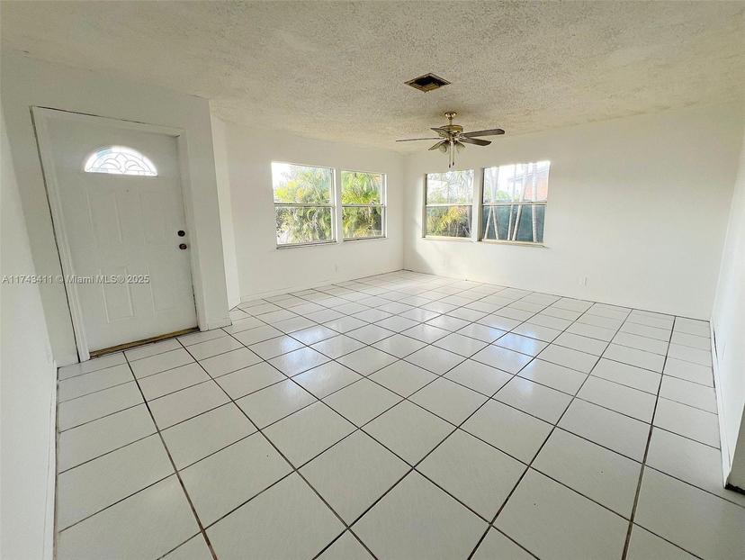 Picture of 15041 SW 306Th St, Homestead FL 33033