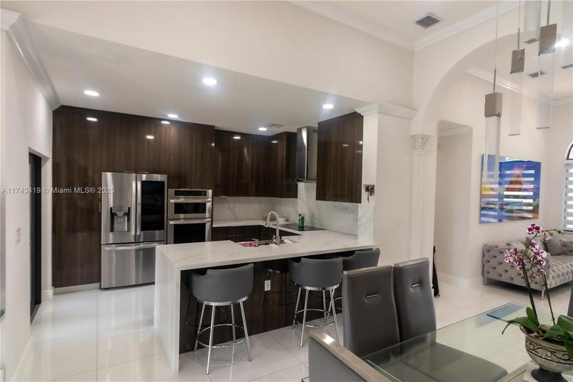 Picture of 7005 W 5Th Ave, Hialeah FL 33014