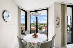 Picture of 20281 E Country Club Dr # 403, Aventura, FL 33180