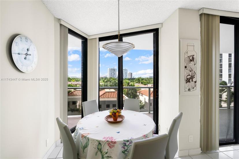 Picture of 20281 E Country Club Dr # 403, Aventura FL 33180