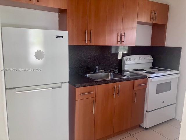 Picture of 3698 William Ave # 6, Miami FL 33133