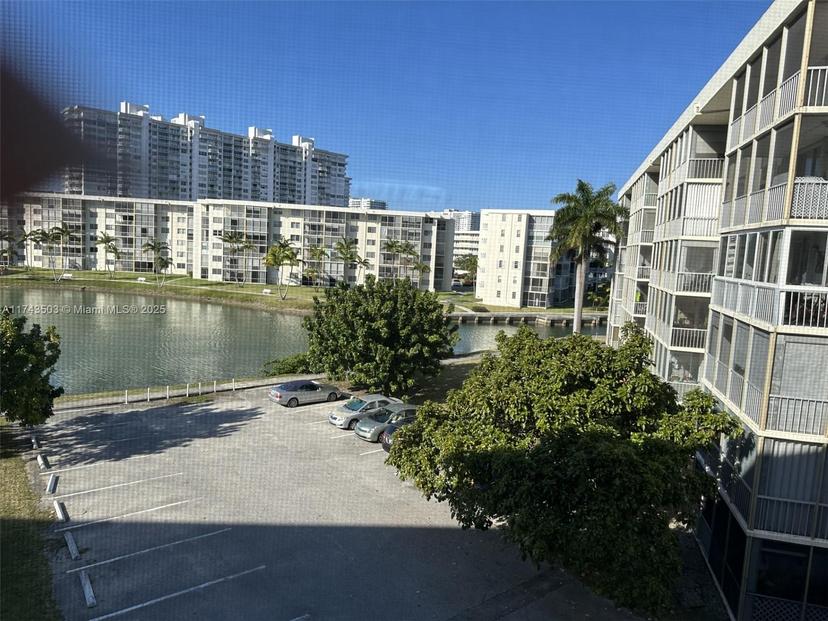 Picture of 2903 Point East Dr # K414, Aventura FL 33160