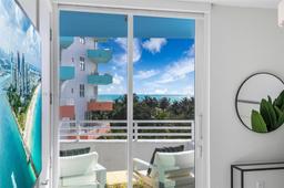 Picture of 225 Collins Ave # 6J, Miami Beach, FL 33139