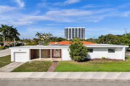 Picture of 1701 S Treasure Dr, North Bay Village, FL 33141
