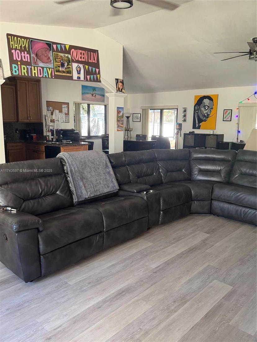Picture of 9213 NW 53Rd Ct, Sunrise FL 33351