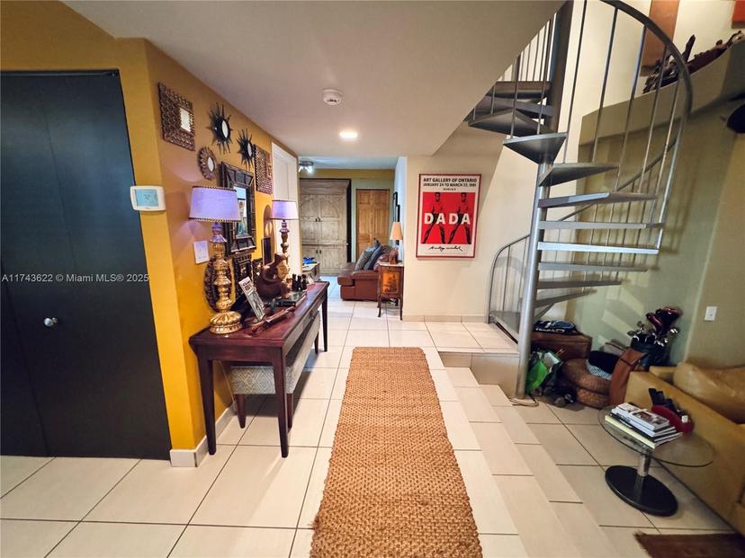 Picture of 3007 NE 183Rd Ln # 7, Aventura FL 33160