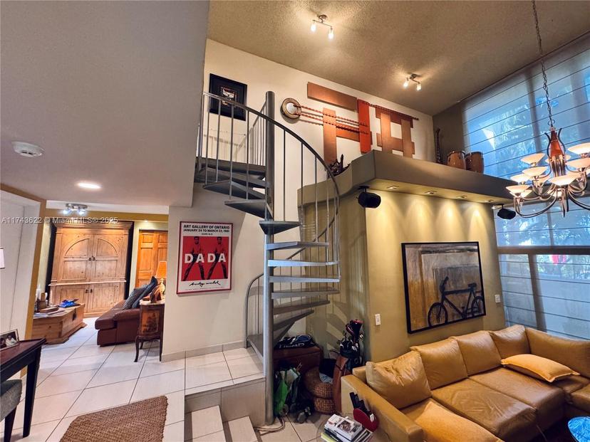 Picture of 3007 NE 183Rd Ln # 7, Aventura FL 33160