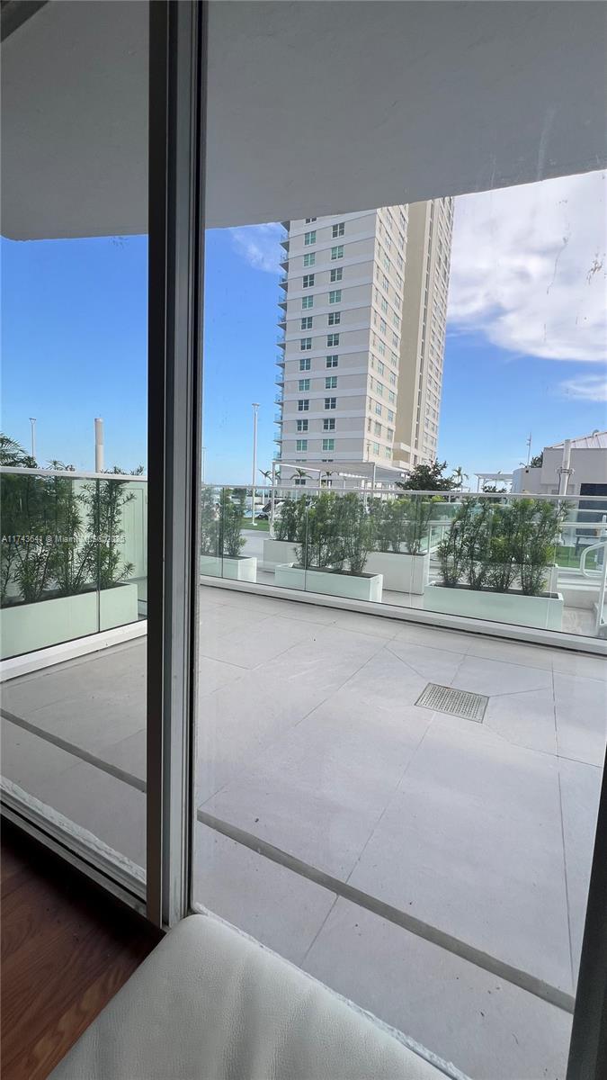 Picture of 770 Claughton Island Dr # 410, Miami FL 33131