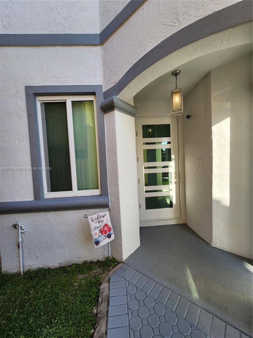 Picture of 15585 SW 112Th Way, Miami FL 33196
