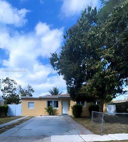 Picture of 1431 NE 156Th Ter, North Miami Beach, FL 33162